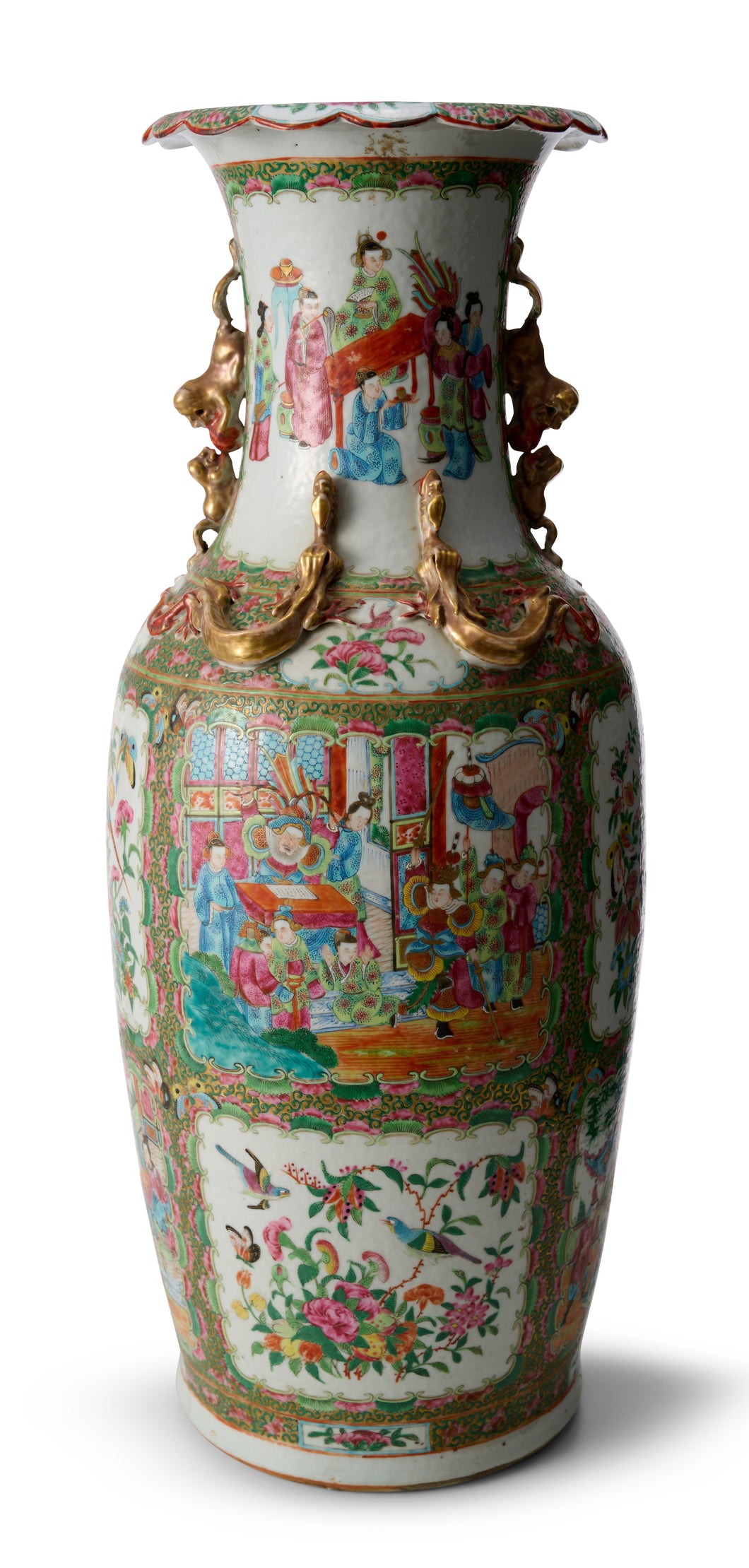 A LARGE CHINESE CANTON FAMILLE ROSE VASE QING DYNASTY (1644-1912), 19TH CENTURY