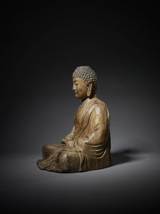 A LARGE CARVED WOODEN FIGURE OF BUDDHA, MING DYNASTY （1368-1644） - Fine Classic Antiques
