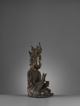 Load image into Gallery viewer, A BRONZE FIGURE OF GUANYIN, MING DYNASTY （1368-1644）