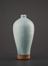 Load image into Gallery viewer, A JUNYAO MEIPING, JIN/YUAN DYNASTY - Fine Classic Antiques