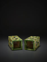 Load image into Gallery viewer, A PAIR OF SANCAI BRUSHPOTS, KANGXI PERIOD, QING DYNASTY （1662-1722） - Fine Classic Antiques