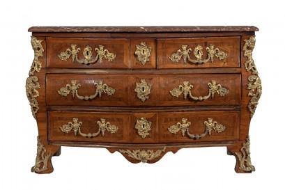 AN IMPORTANT MID 18TH CENTURY SERPENTINE FRONTED TOMBEAU SHAPED KINGWOOD COMMODE - Fine Classic Antiques