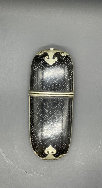 A Chinese Black Shargreen Spectacle Case, Early 20th Century