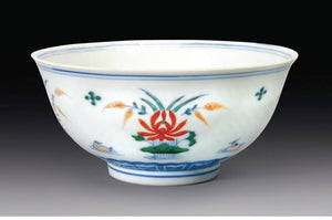 A DOUCAI 'MANDARIN DUCK AND LOTUS' BOWL, SEAL MARK AND PERIOD OF JIAQING (1796-1820) - Fine Classic Antiques