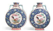 Load image into Gallery viewer, A PAIR OF &#39;FAMILLE-ROSE&#39; MOONFLASKS, TONGZHI SEAL MARKS AND PERIOD (1861-1875) - Fine Classic Antiques