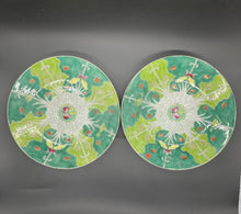 Load image into Gallery viewer, A Pair of Chinese Vintage Famillie Rose Cabbage Plate, 20th Century