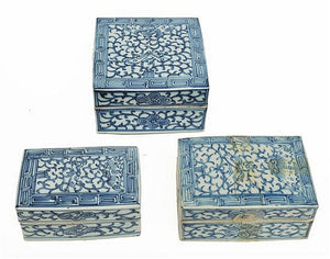 THREE CHINESE BLUE AND WHITE WRITING BOXES,19TH CENTURY